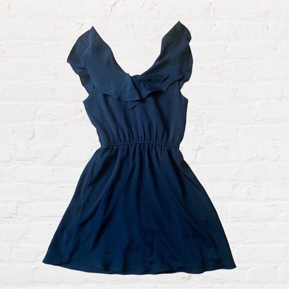 BCBGeneration black dress ruffle accent and cinched waist, size XS - Picture 5 of 5